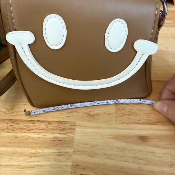 Smiley Face Mini Crossbody Bag Tan Faux Leather Cute Novelty Purse - Picture 8 of 10
